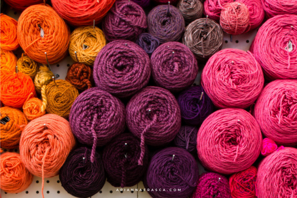 Do you want a clever way to organize your yarn?