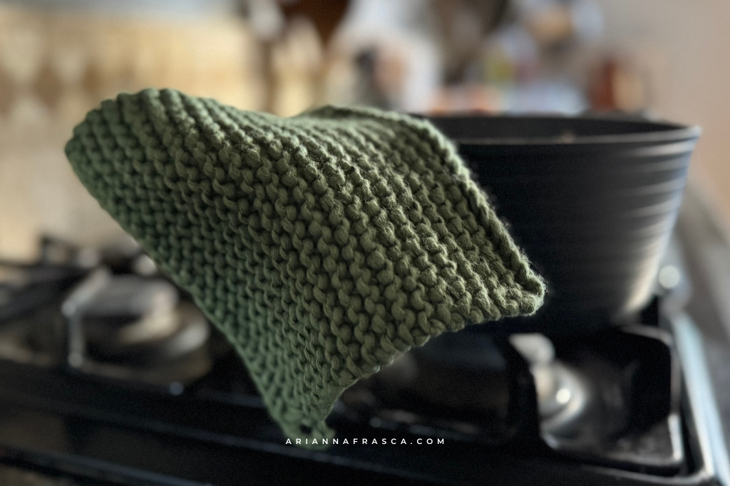 28 days knitting challenge: Pot Holder