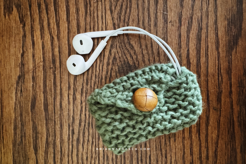 Vanilla Airpods Pro case (Free Pattern + Tutorial!)